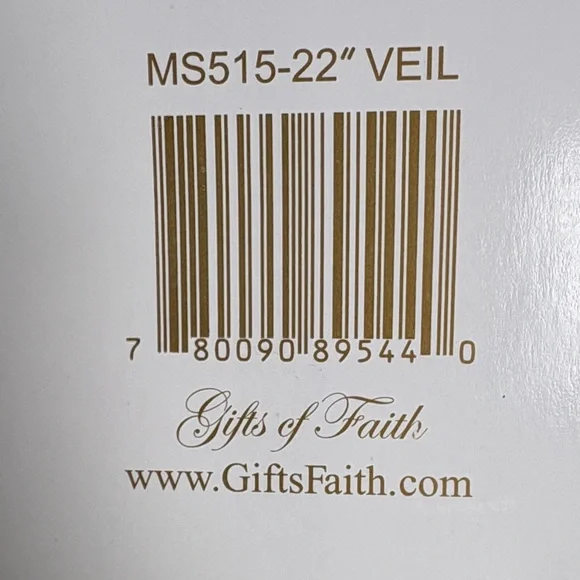 White First Communion Veil - Picture 4 of 6